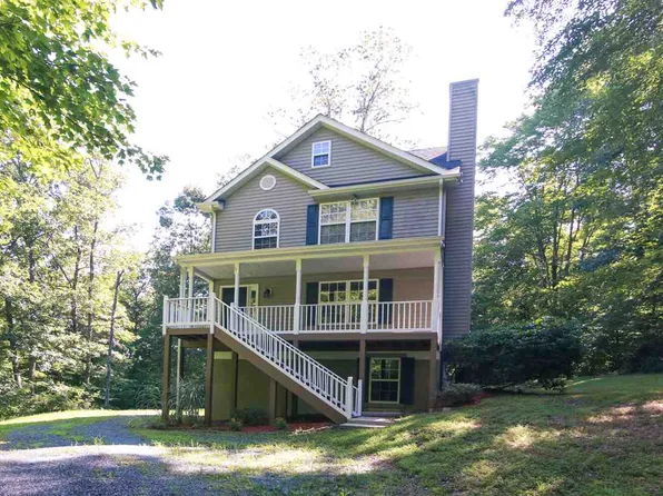 2 Riverside Dr, Palmyra, VA 22963