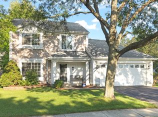 1768 Coach Dr, Naperville, IL 60565