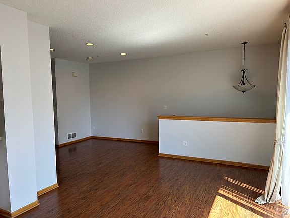 2nd image of 7532 Southridge Ln