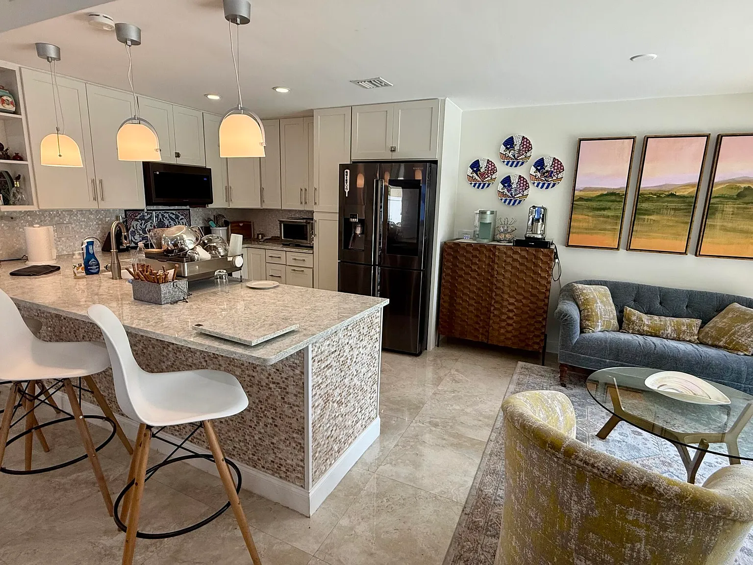 3 bed, 2.0 bath, 1507 sqft, $7,500 — Photo 3