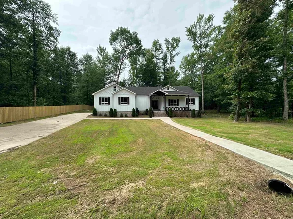 8716 E Fairview Rd, Hensley, AR 72065