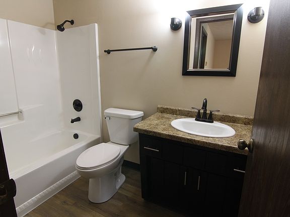 5th image of 840 Park St #14