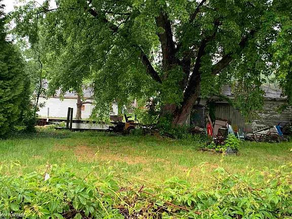 4th image of 7764 Stark Dr
