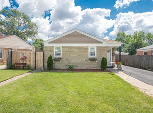 2713 Reuter St, Franklin Park, IL