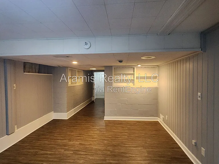 1032 Homewood Ct — Photo 11