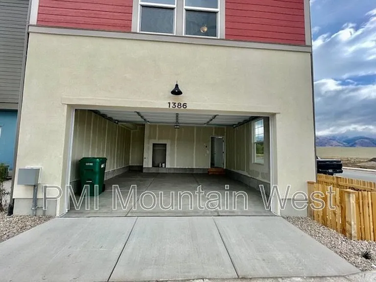 1386 N Copper Sky Dr — Photo 32