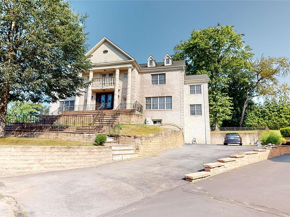 1st image of 30 Roseanne Drive