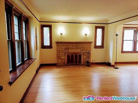 3rd image of 899 Parkview Ave APT 2