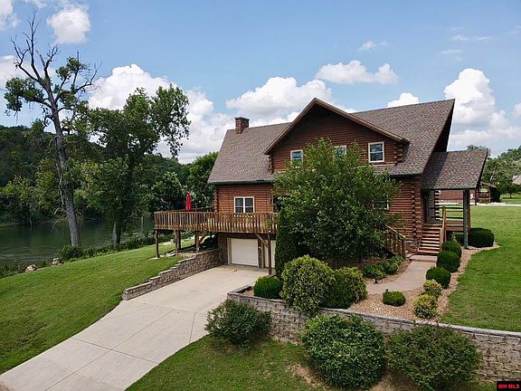4th image of 818 Stone Creek Way