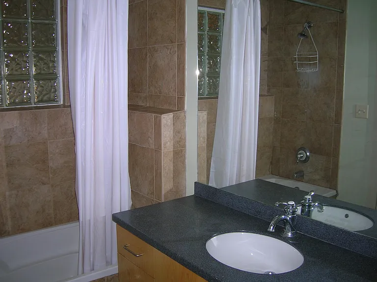 790 N Ave NE #106 — Photo 55