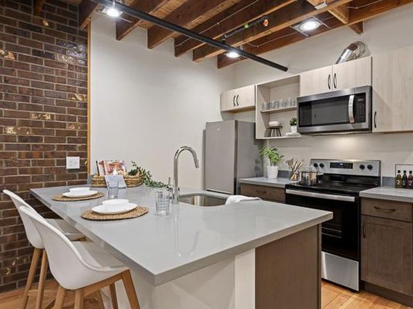 290 Burnett Ave S #214