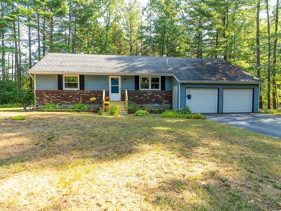 1st image of 27 Van Tassell Ln