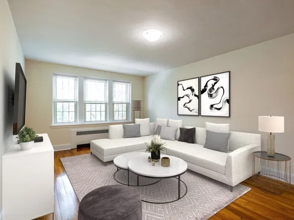 24 Concord Ave APT 204, Cambridge, MA 02138