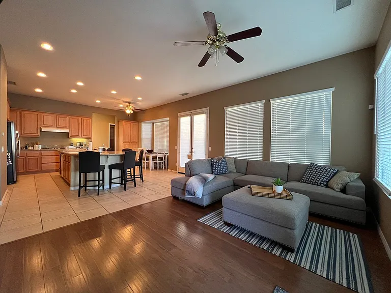 99 Shoreline Dr — Photo 18