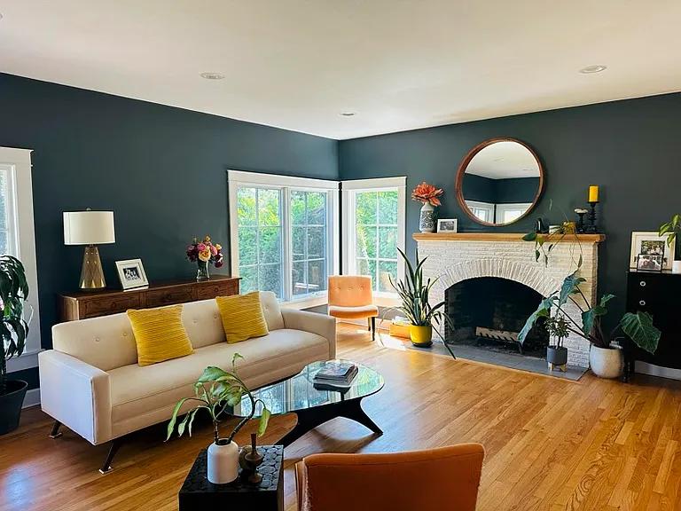 8085 SW Ridgeway Dr — Photo 2