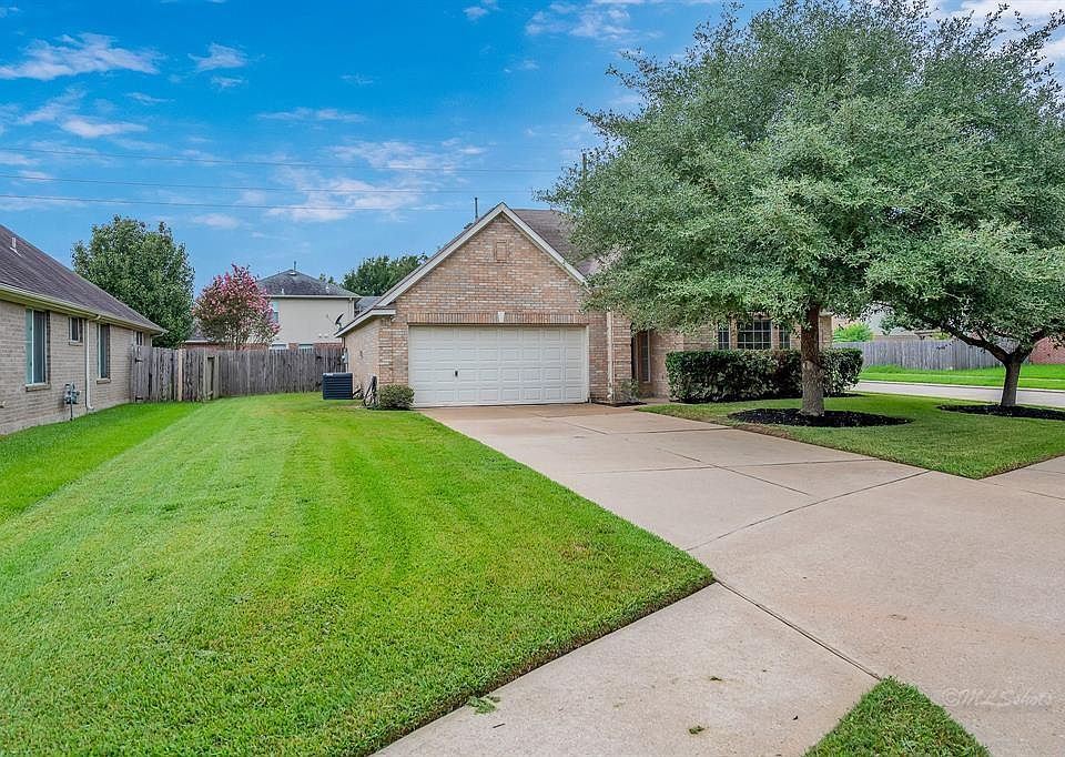 1st image of 3803 Flatwood Dr