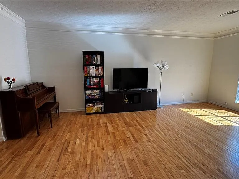3635 Monticello Cmns — Photo 6