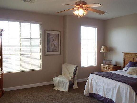 3rd image of 3292 E Windsor Dr