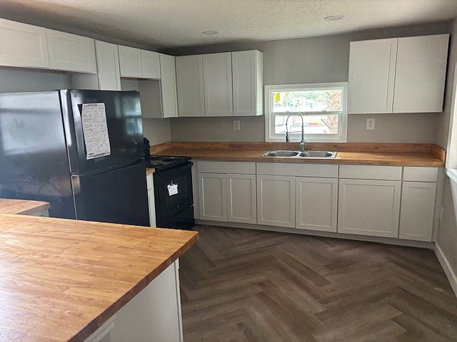 1st image of 5431 NE 35th St #252