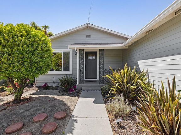 3rd image of 1304 Alicante Dr