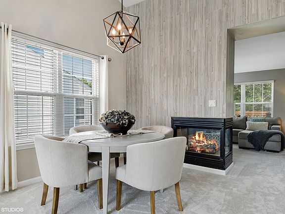 3rd image of 818 Genesee Dr #818