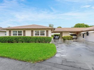 121 Mockingbird Ln, Delray Beach, FL 33445