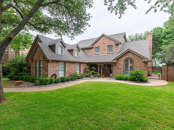 2nd image of 23 Lytle Place Dr