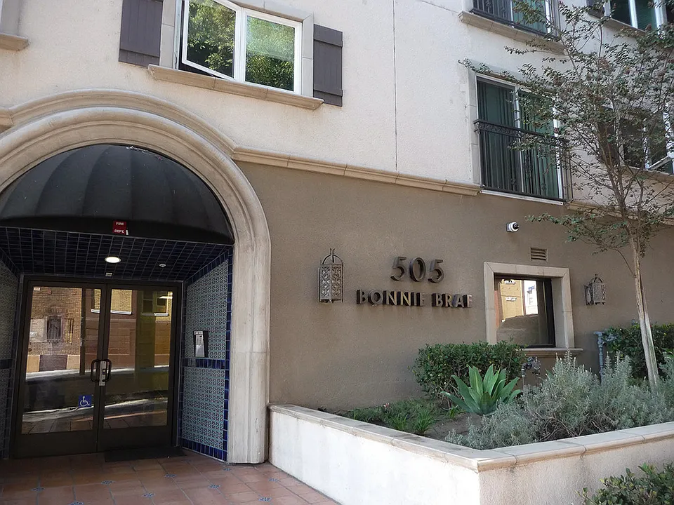 Bonnie Brae Apartments