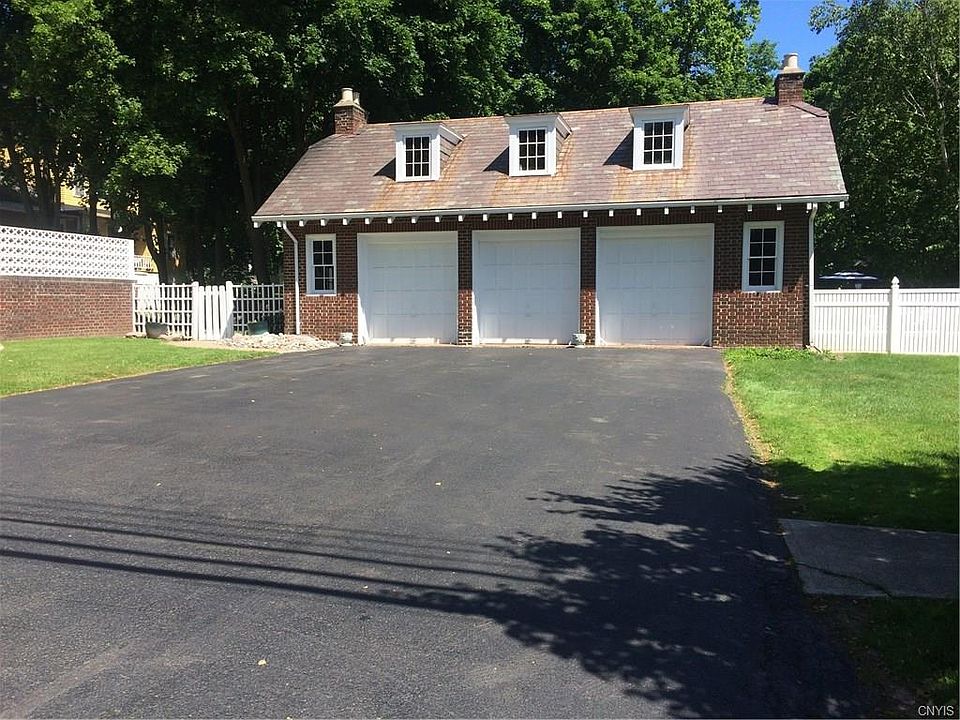 2nd image of 128 South St