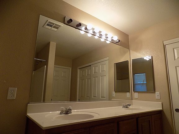 3rd image of 1653 Meno Peak St