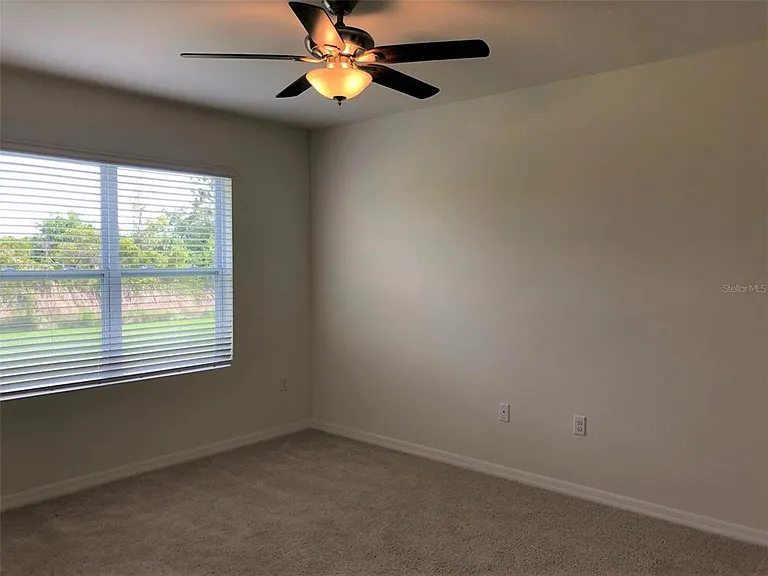 194 Saint Thomas Dr — Photo 17