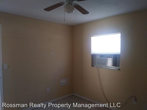 5th image of 1181 Pine Lake Dr APT B