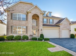 792 Sigmund Rd, Naperville, IL 60563