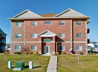 2210 W Lake Rd #201, North Liberty, IA 52317