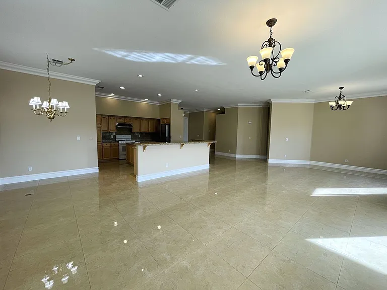 231 Cliff Valley Dr — Photo 20