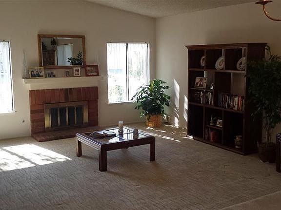 4th image of 449 Knollwood Dr