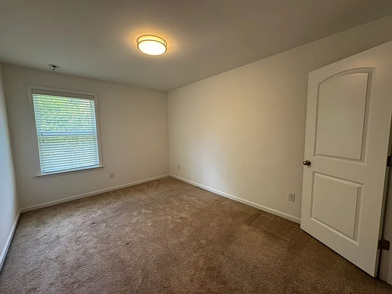 1507 Kellys Landing Dr — Photo 14