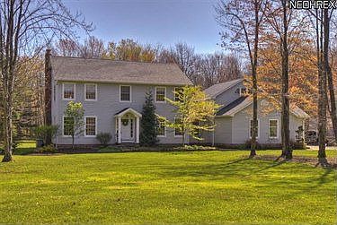 1st image of 16085 Wake Robin Dr