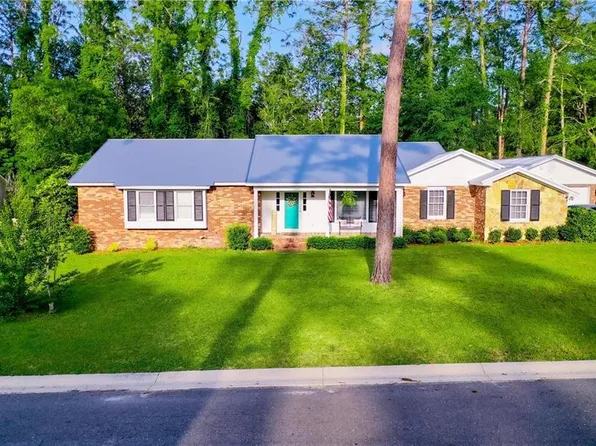 1622 Booth St, Waycross, GA 31501