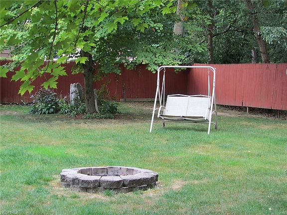 4th image of 1820 Oneida St
