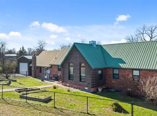 15743 Easterling Rd, Pea Ridge, AR 72751