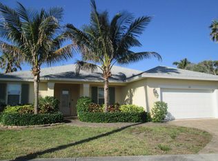 181 Ocean Breeze Cir, Indialantic, FL 32903