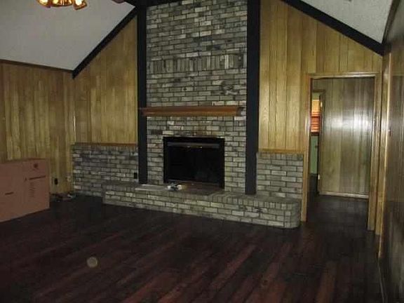 4th image of 3003 Fm 1798 W