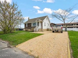 218 Channel Dr, Point Pleasant Beach, NJ 08742