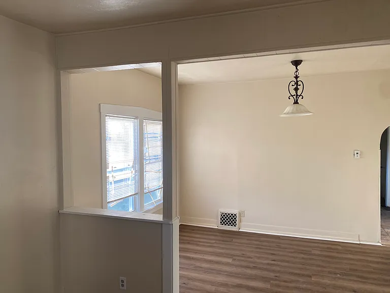 864 Highland Ave — Photo 6