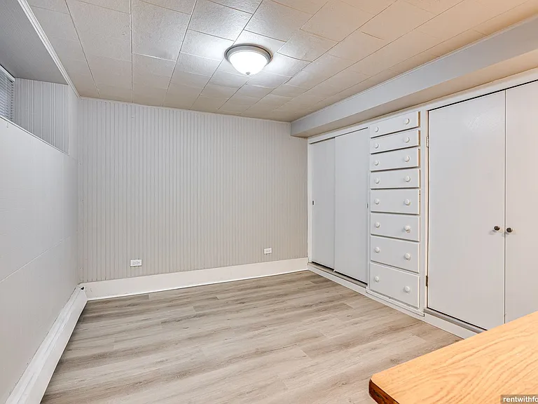 536 Algoma Blvd — Photo 5