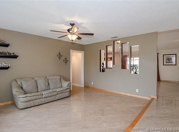 5th image of 10721 NW 21st St