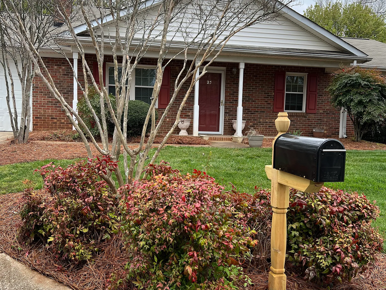 3 bed, 1336 sqft, $2,200 — Photo 1