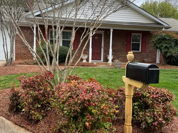 25 Brandywine Cir, Greensboro, NC 27409
