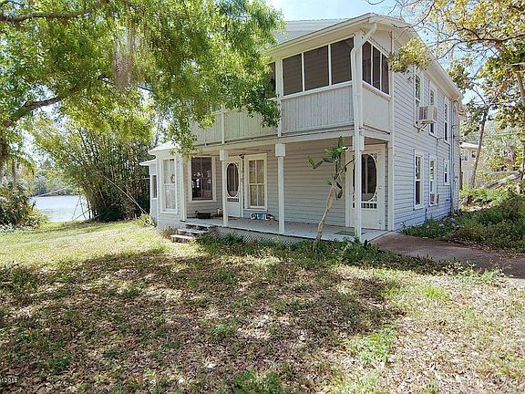2nd image of 823 E Melbourne Ave